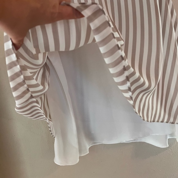 Torrid blouse womens 2X sleeveless tan white striped lined flowy light minimal - Picture 4 of 11